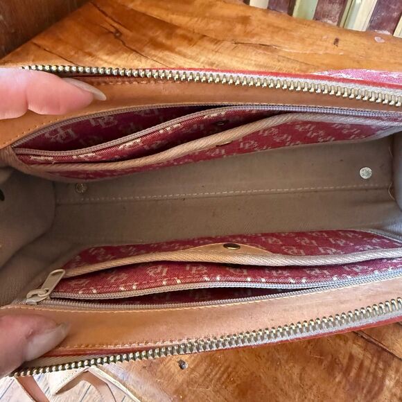 Dooney & Bourke Red Signature Canvas Tan Leather Crossbody Zipper Clutch - Picture 6 of 8